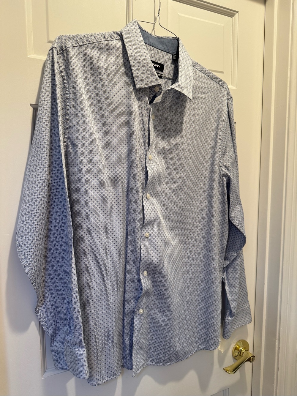 DKNY Men's Light Blue Micro-Patterned Dress Shirt